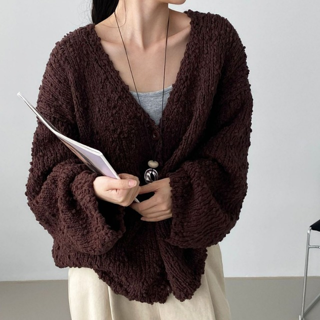 v-neck oversize knit cardigan J00071