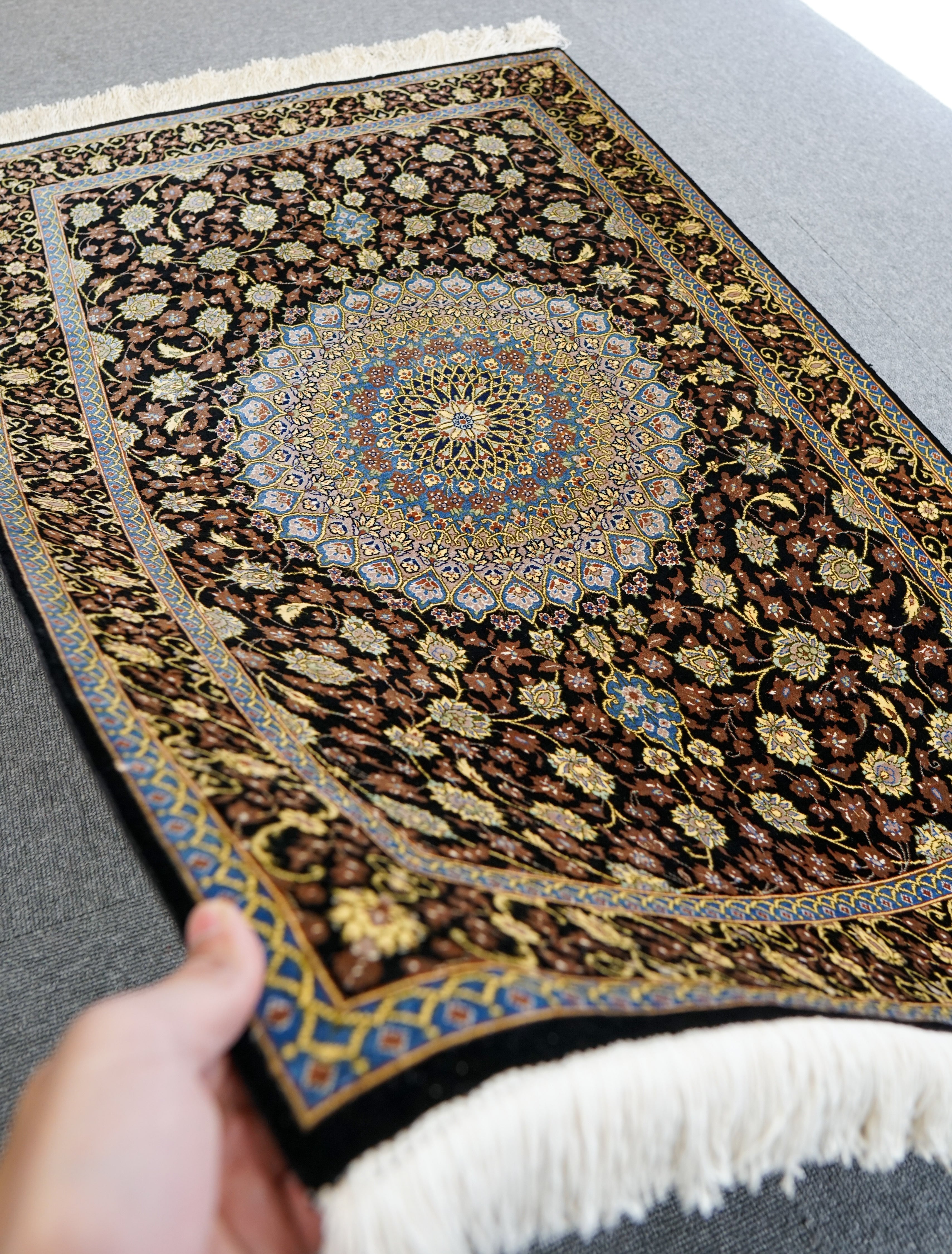 ペルシャ絨毯 シルク100% 手織 100万ノット 91×153㎝ R381-