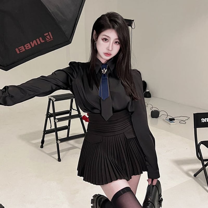 黒シャツ リボン ネクタイ 闇かわいい ゴシック 暗黒系バンギャ｜天使