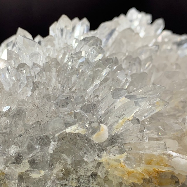 激レア！希少なダブルフェイスハリネズミ・水晶クラスター