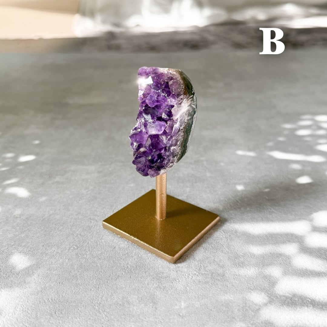 アメジスト スタンド付き （ゴールド）【送料無料】｜Amethyst on Iron