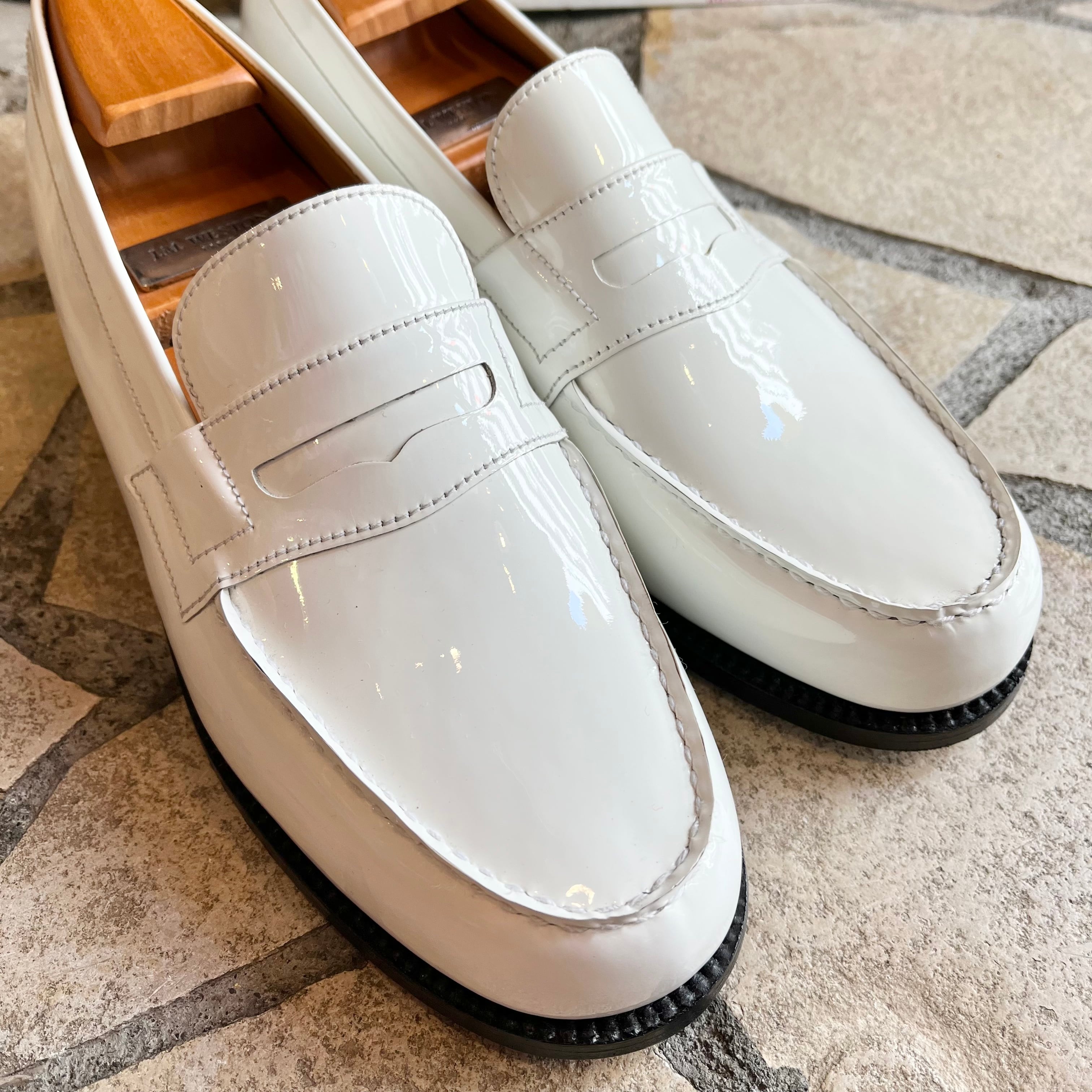 JM WESTON ladies patent leather white size 5D ジェイエム ウエストン シグニチャーローファー