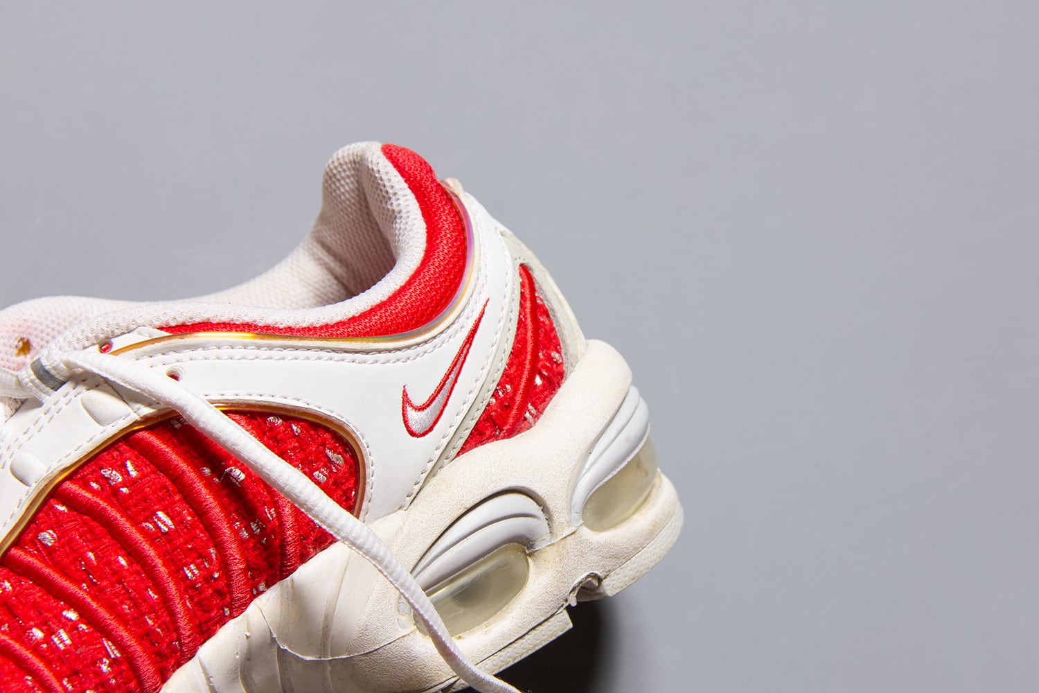 NIKE AIR MAX TAILWIND Ⅳ SUPREME | PLAYGROUND | スニーカーショップ