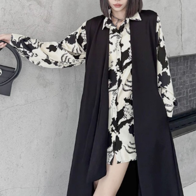 Asymmetrical long gilet  C0080