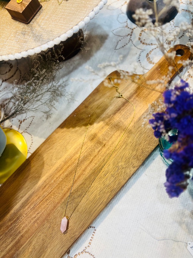 【フランス】天然石トップネックレス  ピンク/クリスタル/ターコイズブルー