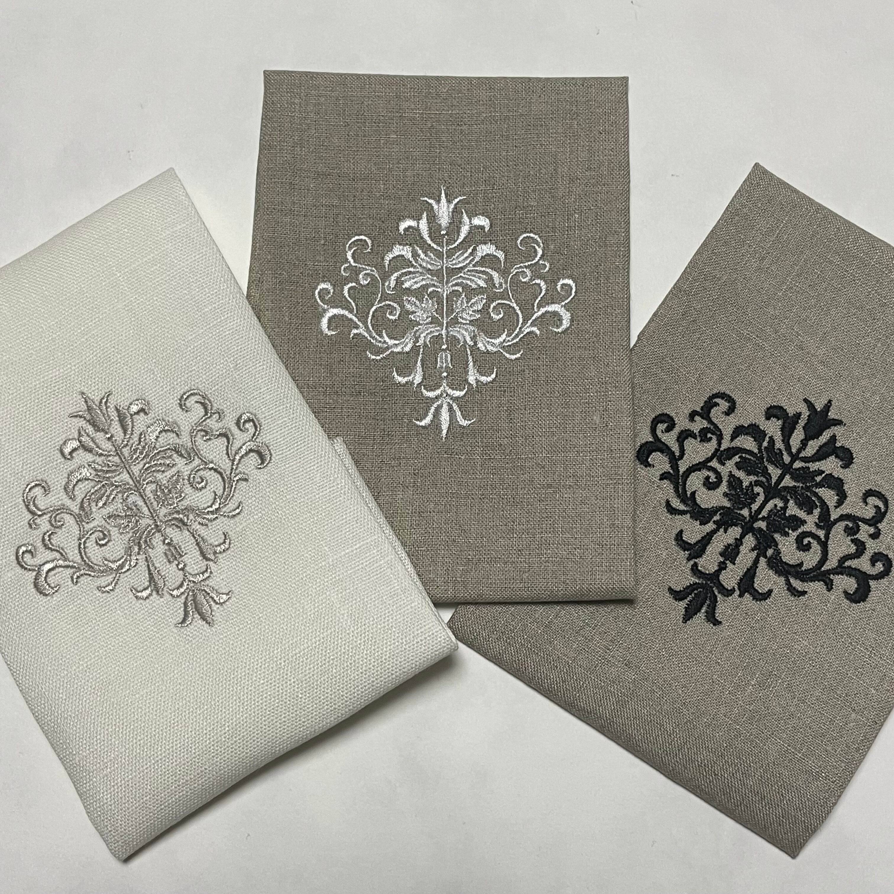 ダマスク」生地ナチュラルベージュ／刺繍ブラック 080133 | AKstyle