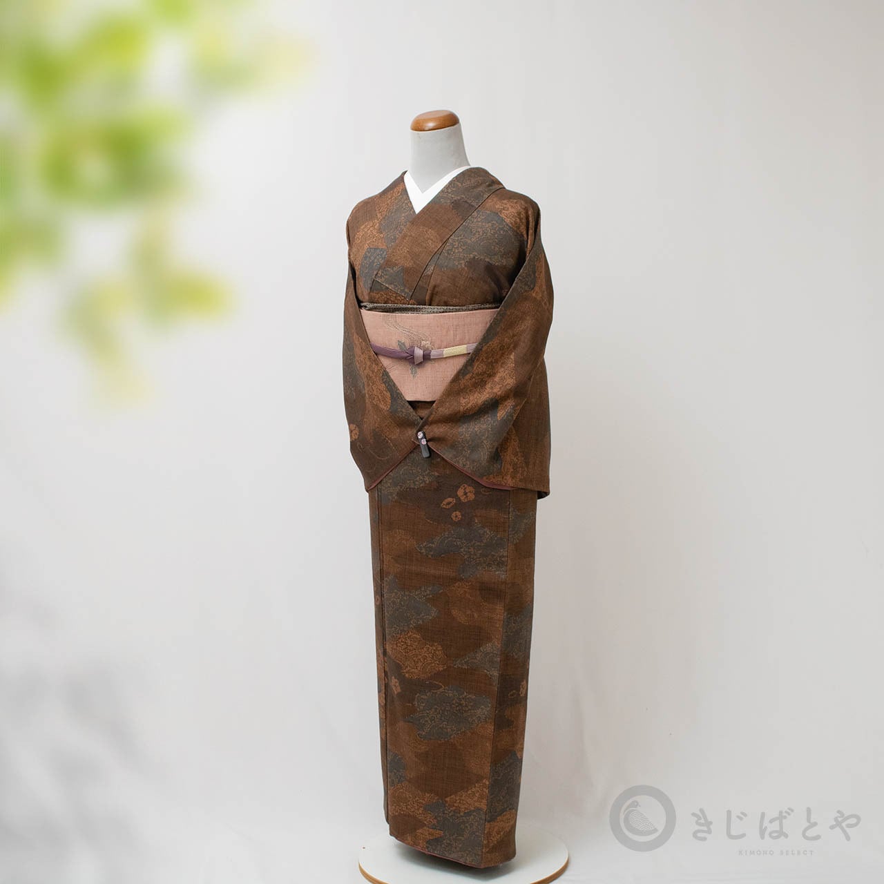 大幅値下げ オータムブラウン 総柄小紋 正絹小紋 逸品 袷 正絹紬 型染めの総柄小紋 袷 | きじばとや