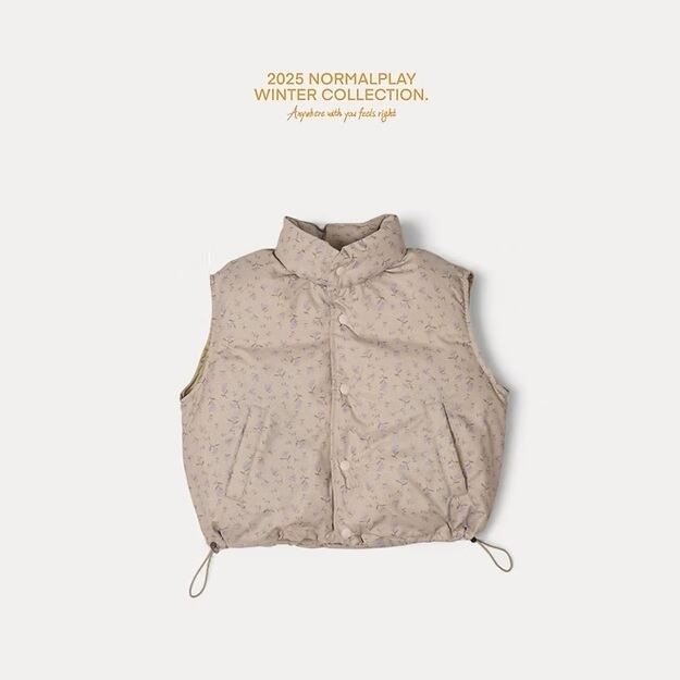 《予約》normal play ¨ mon flower down vest