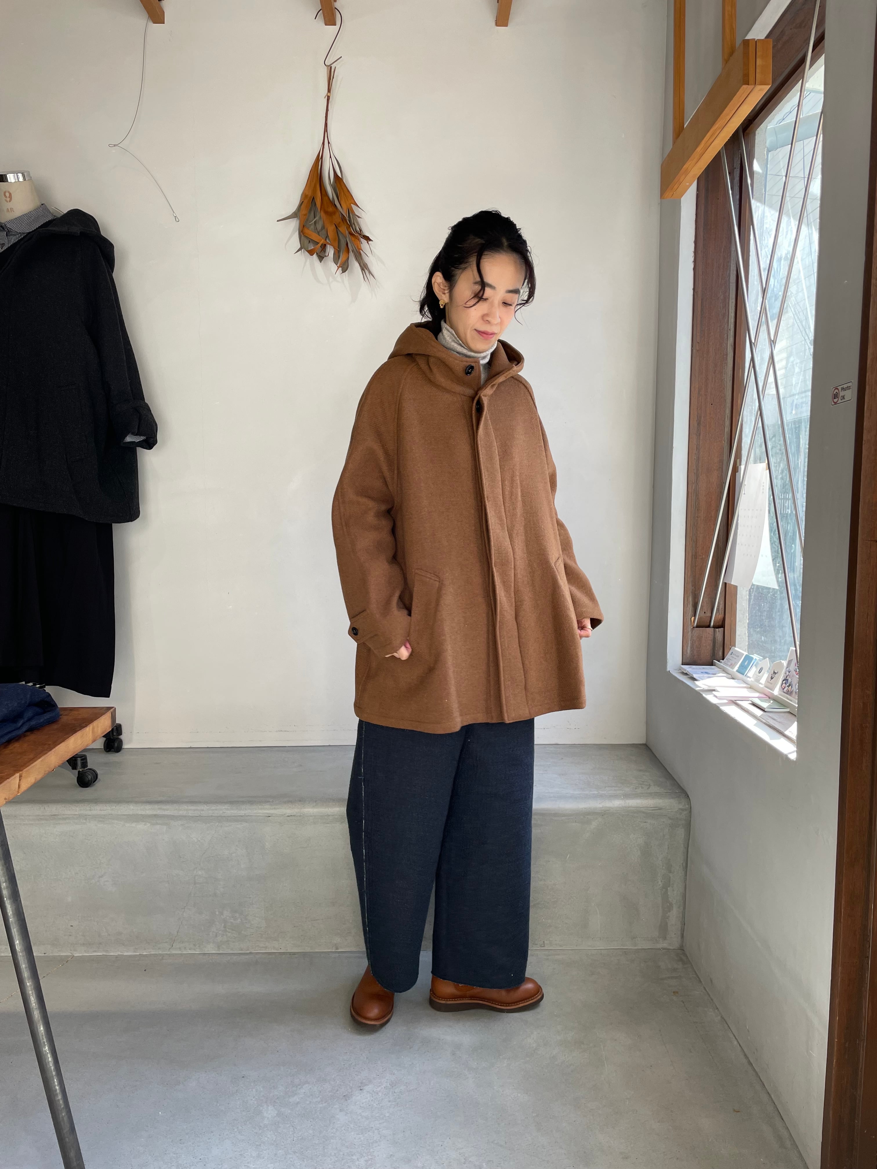 HTS HEAVY WEIGHT WOOL TWILL HOODED SHORT COAT