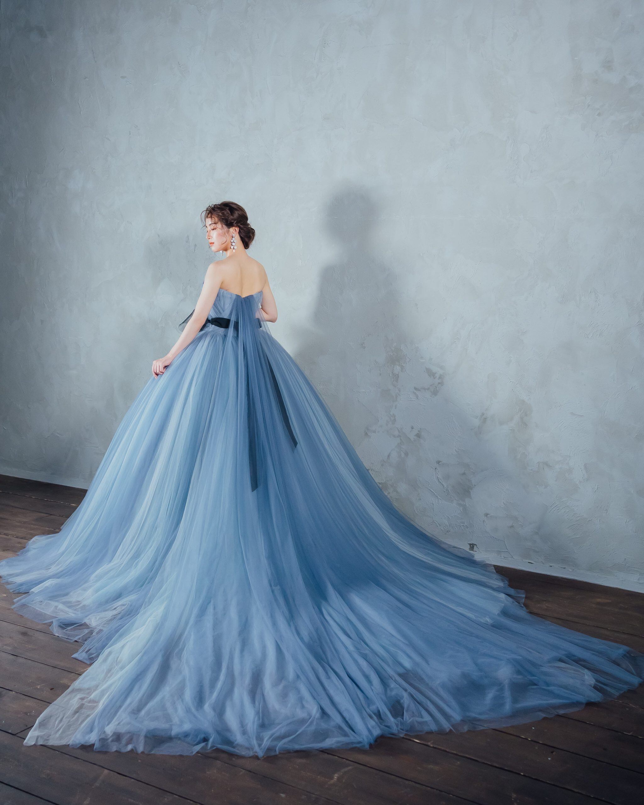 爽やかで優しいブルー カラードレス ソフトチュール ベアトップ 透け  