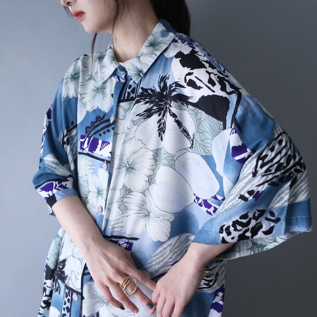 "和" motif beautiful flower art pattern over box silhouette h/s shirt