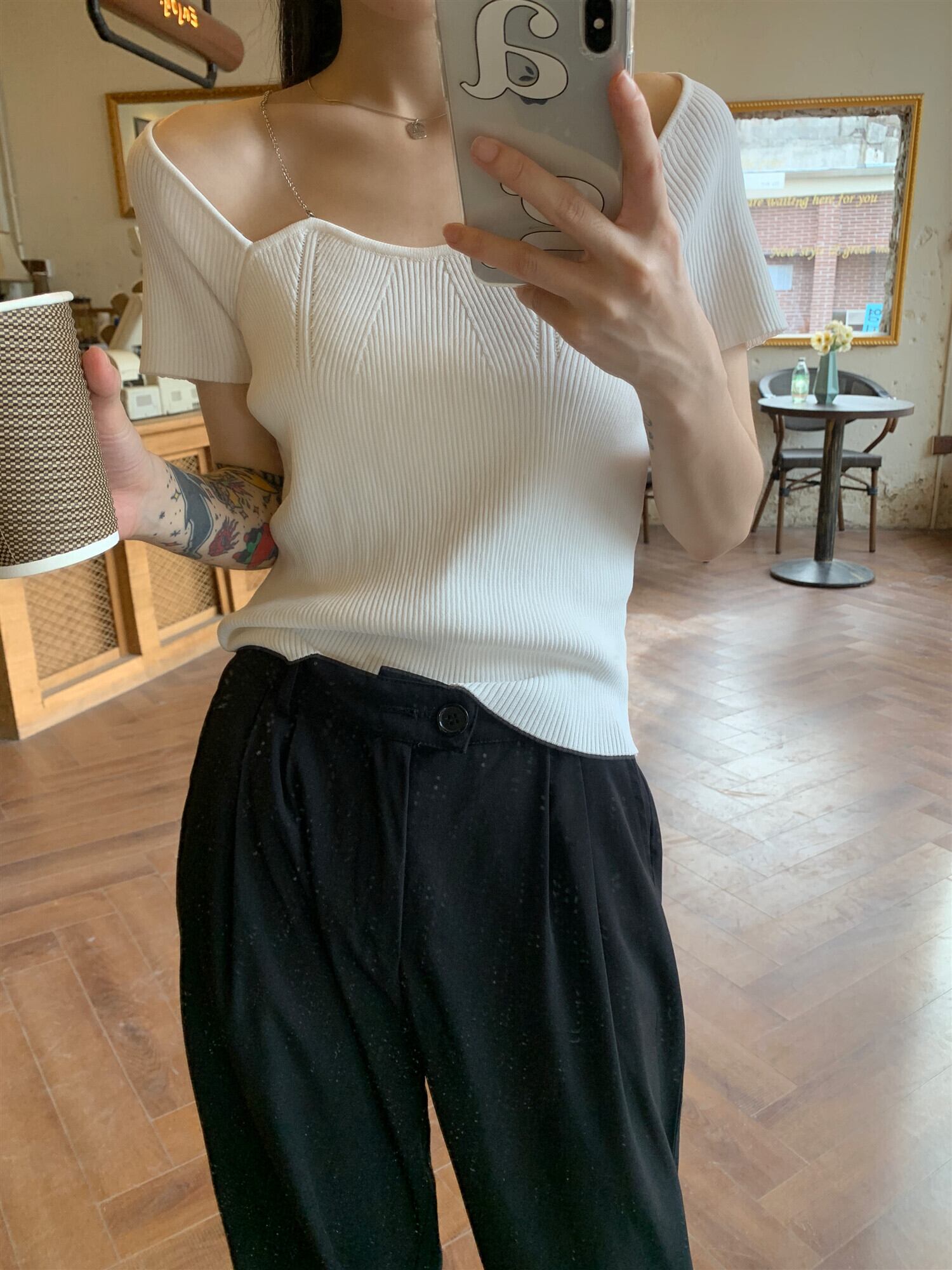 ショートニット チェーン サマースリム薄手Tシャツ 夏物 スクウェア ビッグFスモールZ韓国88657592088