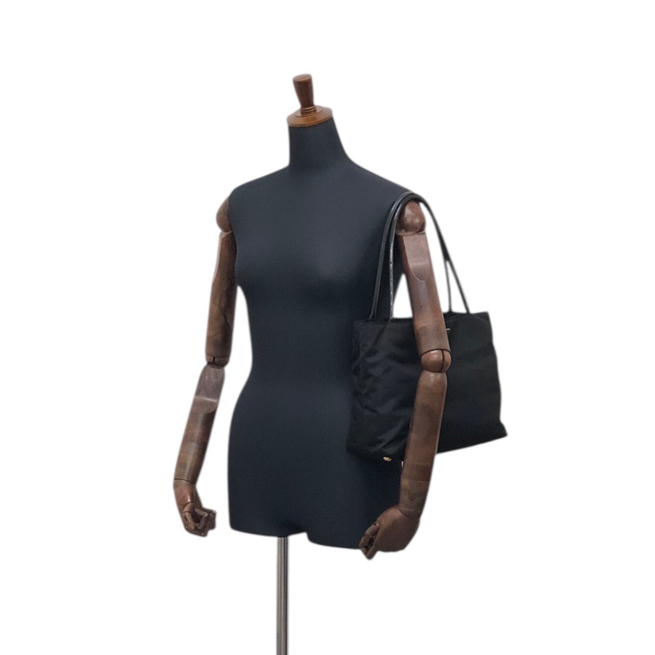 プラダ★★PRADA ブラック トートバッグ ナイロン トライアングルロゴ PRADA プラダ - トートバッグ ブラック トライアングルロゴ ナイロン