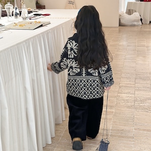 秋レトロ花柄ニットアウター