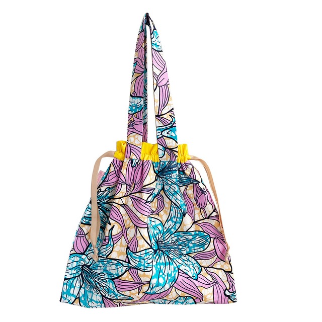 アフリカンプリント 2way巾着ストラップ付　パステル・リリーフラワー