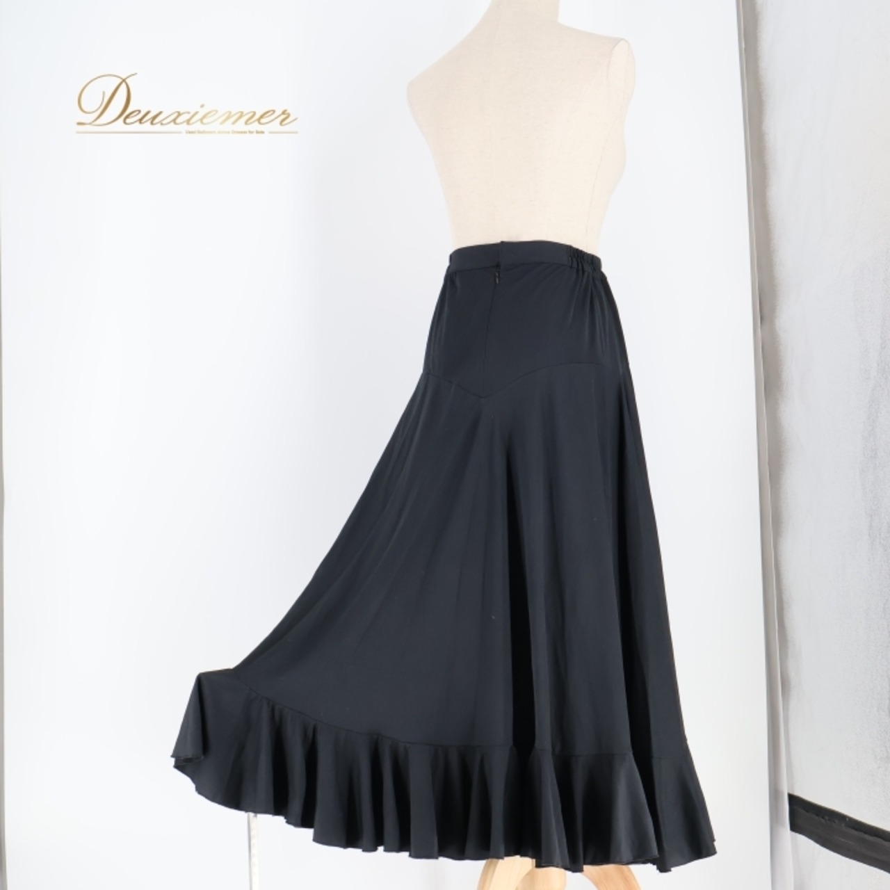 フラメンコ 衣装 ファルダ スカート 黒 無地 ペチコート レッスン 練習着 軽い emika エミカ ブラック系 スカート レディース フラメンコ用品 ダンス衣装 発表会 軽量 エレガント シンプル ブラック コスチューム 練習用 発表会衣装