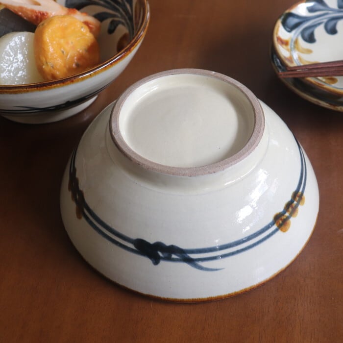 やちむん 陶眞窯 7寸鉢 デイゴ唐草 Yachimun Bowl 21cm #455 | 和食器