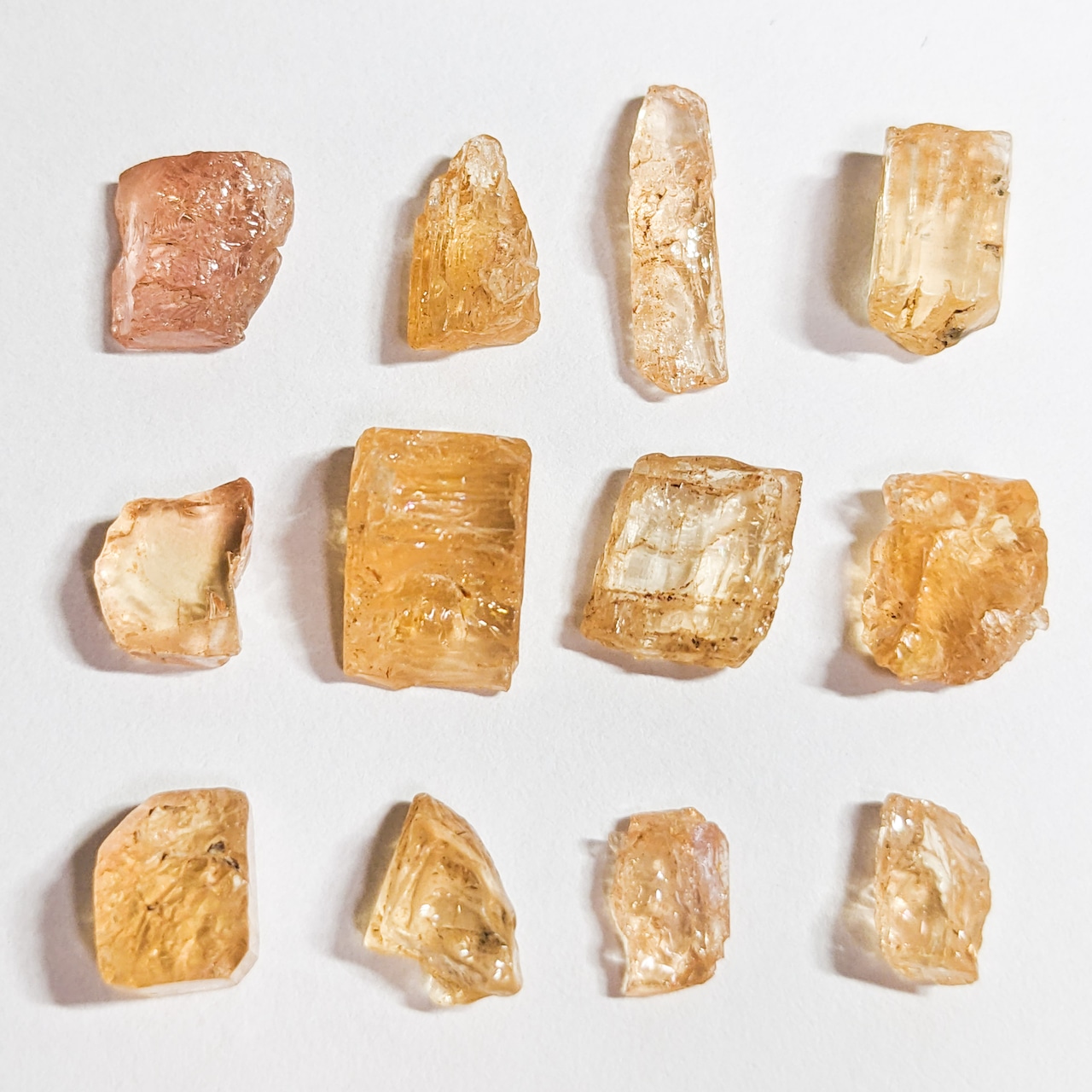 トパーズ ブラジル産 原石 【ランダムピックアップ】