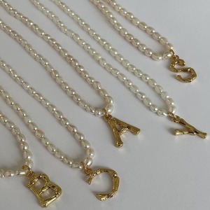 alphabet pearl necklace（22type）＜a1019＞