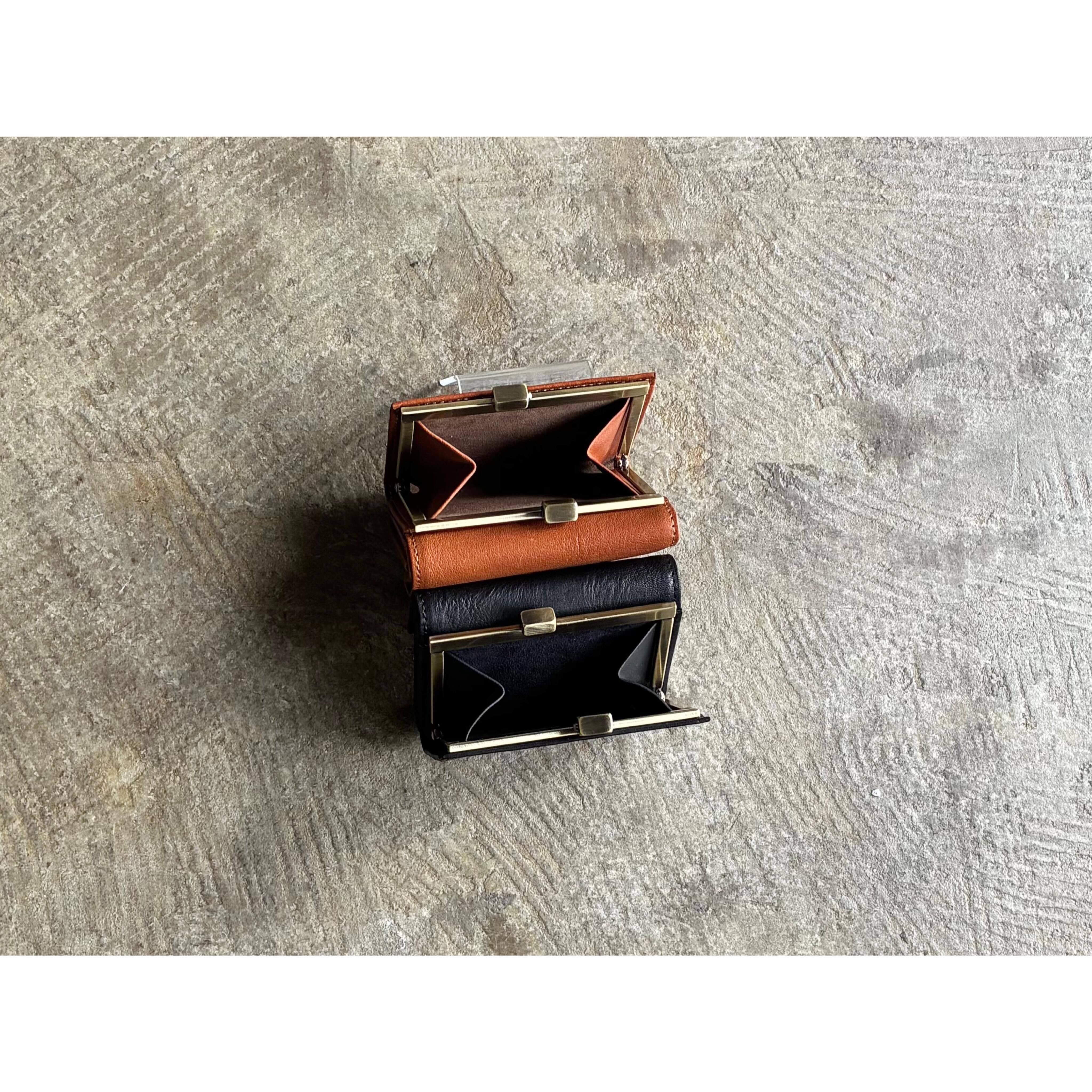再入荷 SLOW(スロウ)『Bono』Clasp Trifold Wallet | AUTHENTIC Life Store