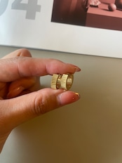 ribbed hoop pierce