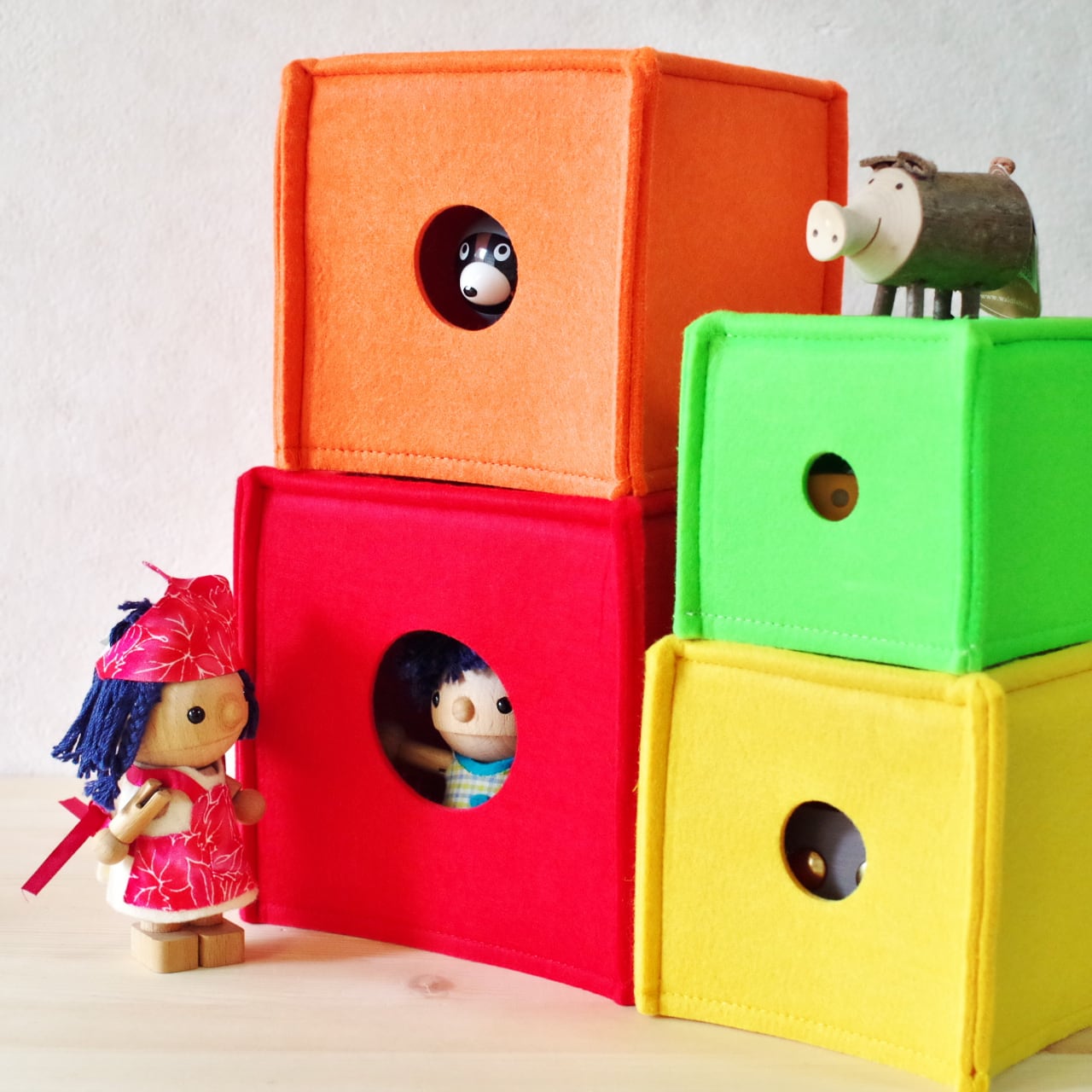 goki フェルトのスタックボックス | 木のおもちゃ専門店 おもちゃ箱