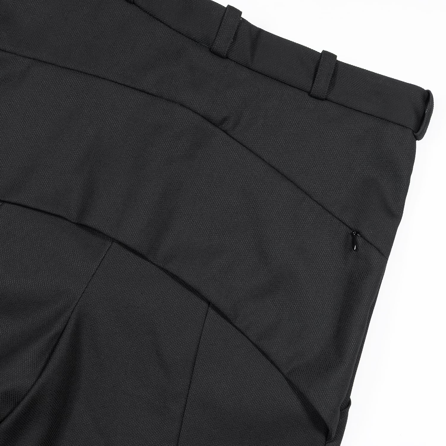 UNEEK BASEMNT - Discover independent style.