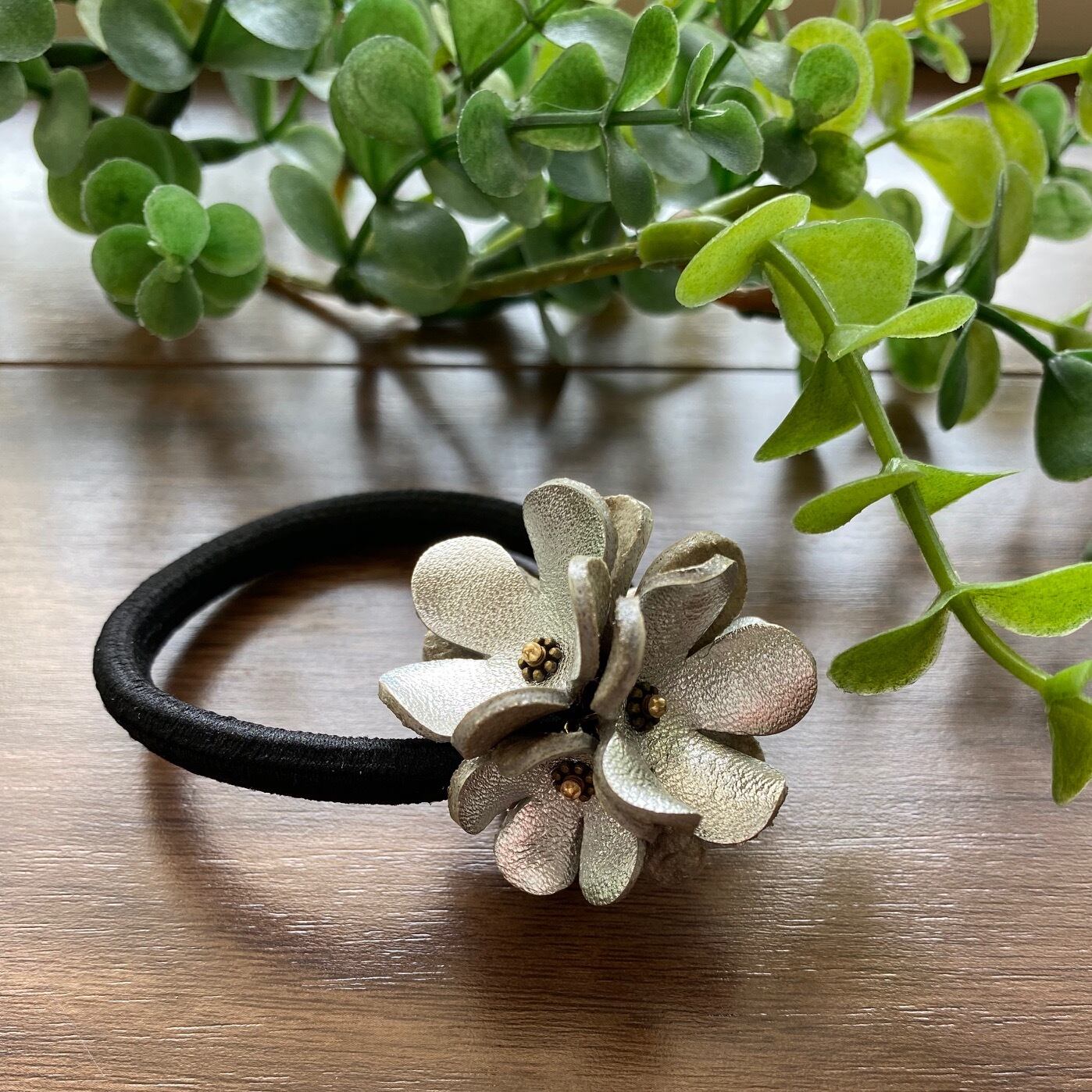 じゃらじゃら ヘアゴム お花シルバー(✿︎´ ꒳ ` )♡︎