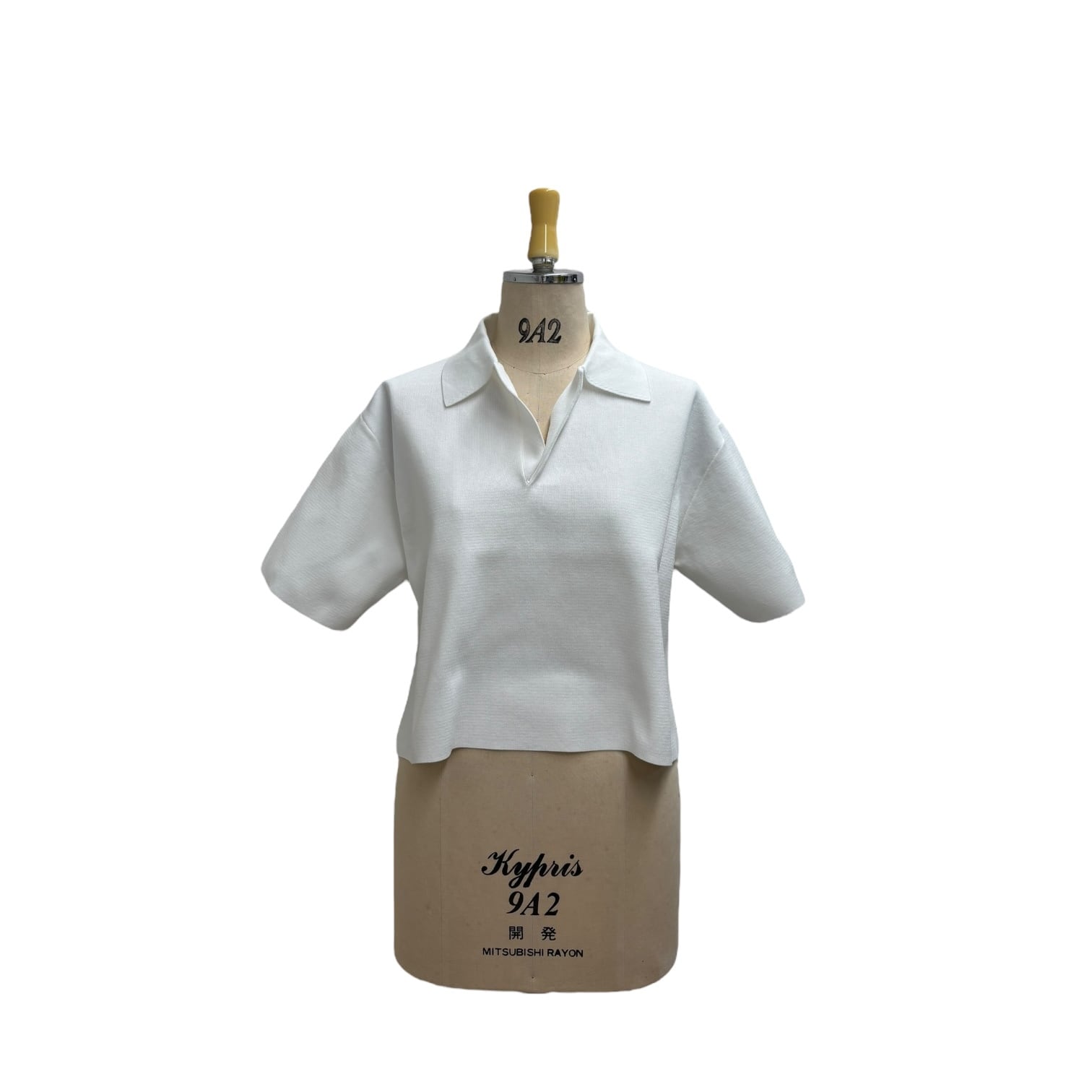 スキッパー半袖ニット 816354 ayane アヤン 2026年3月中旬~末入荷予定 11月展示会