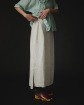 【suie】Bamboo linen skirt/バンブーリネンスリットスカート(シルバーグレー)
