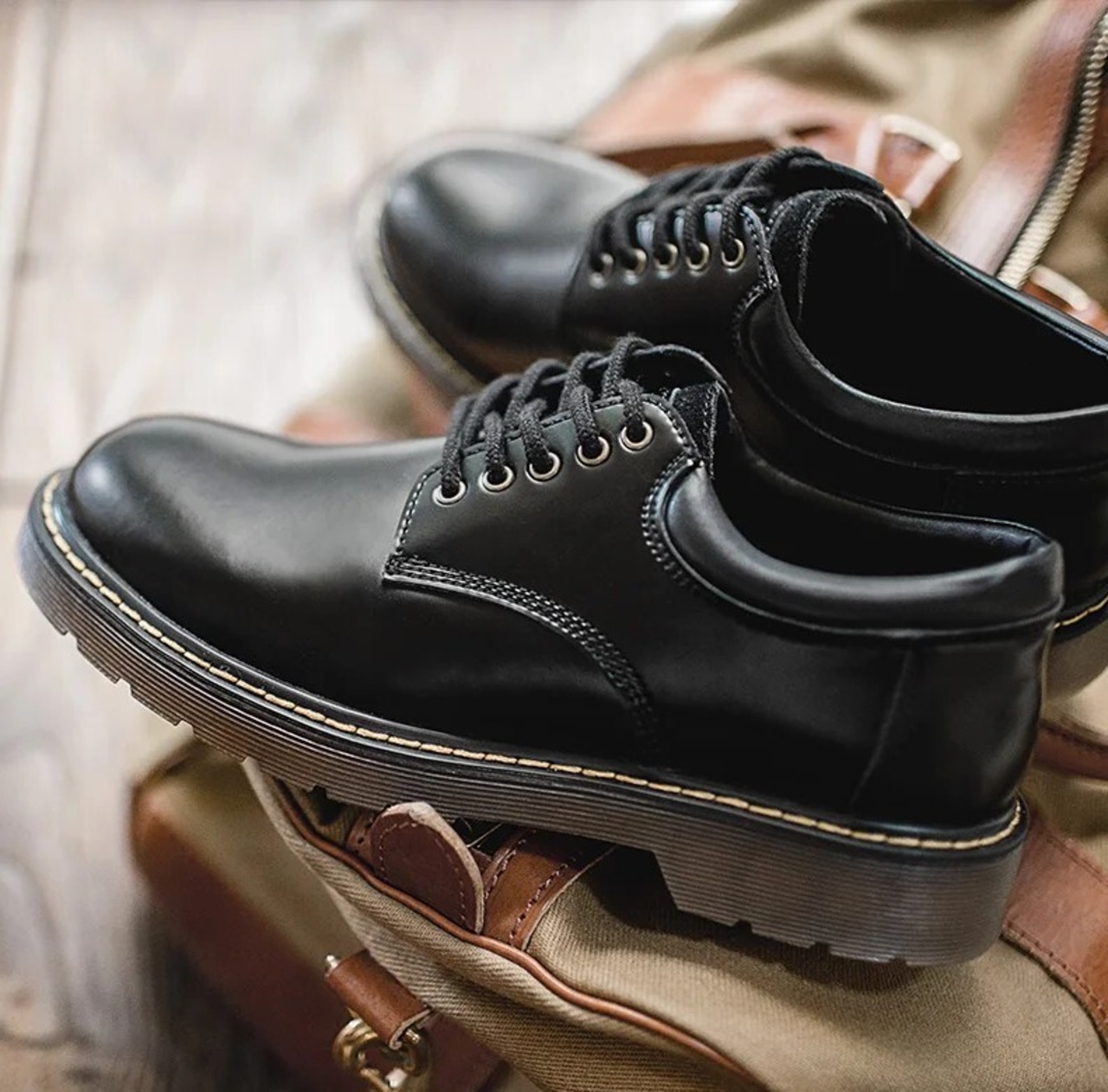 Black Round Toe Derby Shoes / ブラック ラウンド トゥー ダービー シューズ