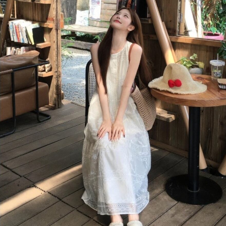 木漏れ日に咲く白い花 総レースノースリーブ大人ガーリーワンピース
