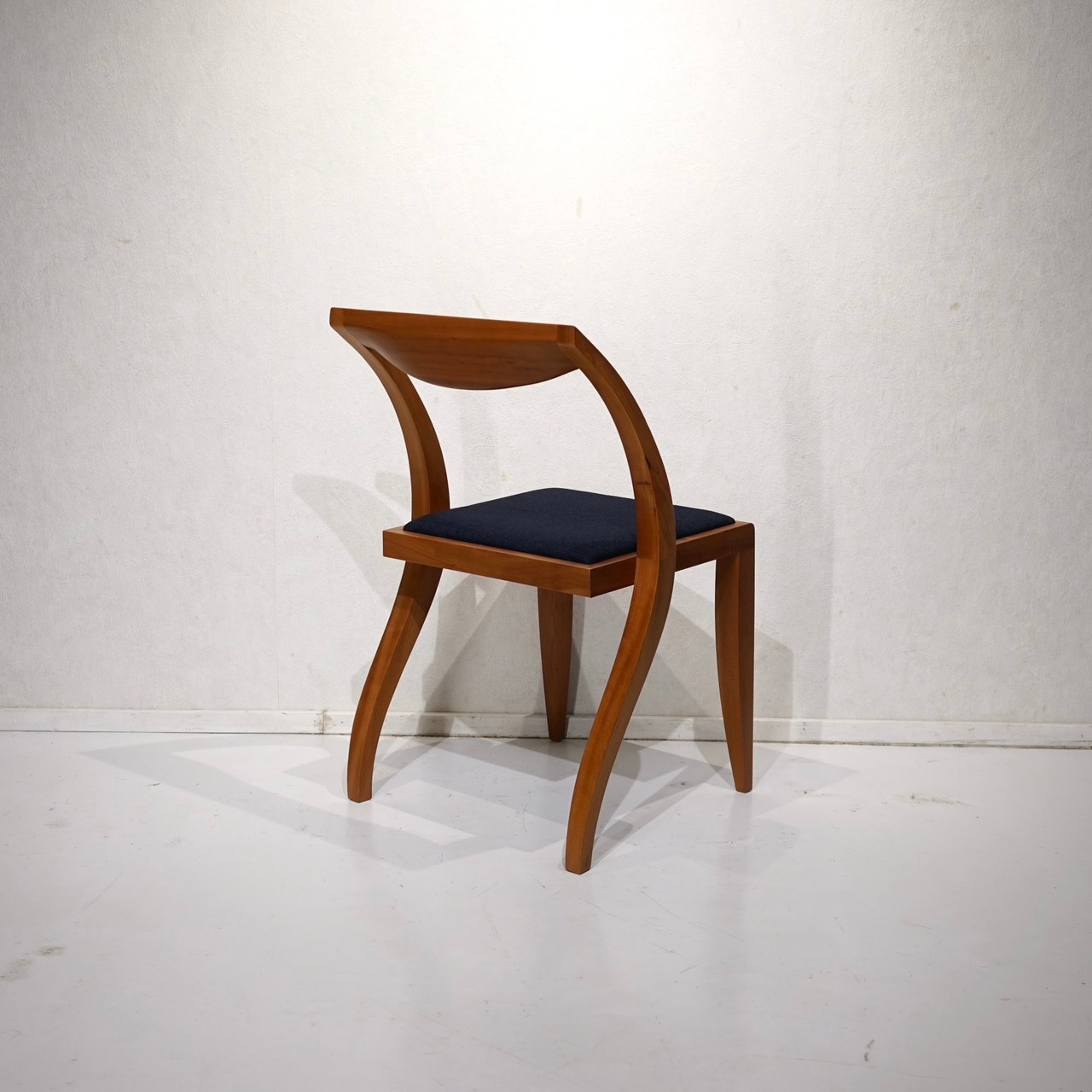 ACTUS アクタス porada ポラダ ARLEKIN アーレキン ダイニングチェア アームレス チェア 椅子 ファブリック チェリー材 イタリア製 ヴィンテージ ミッドセンチュリー ラグジュアリー