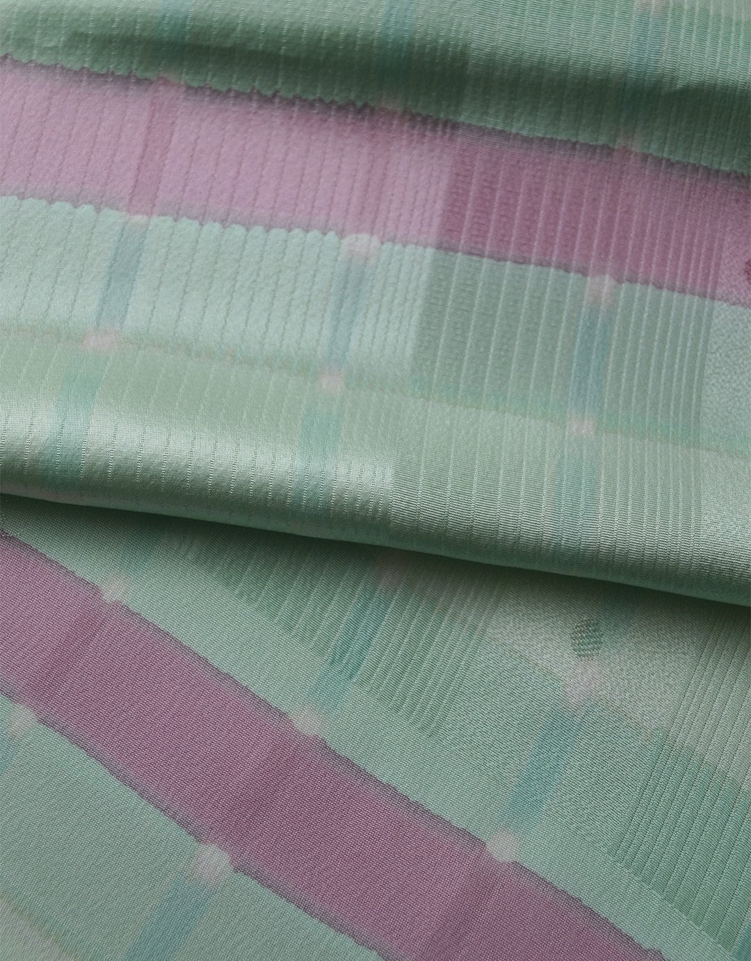 【和小物さくら・帯揚げ】裏葉柳色×菖蒲色×白緑色 水彩風三色帯揚げ A240325⑤