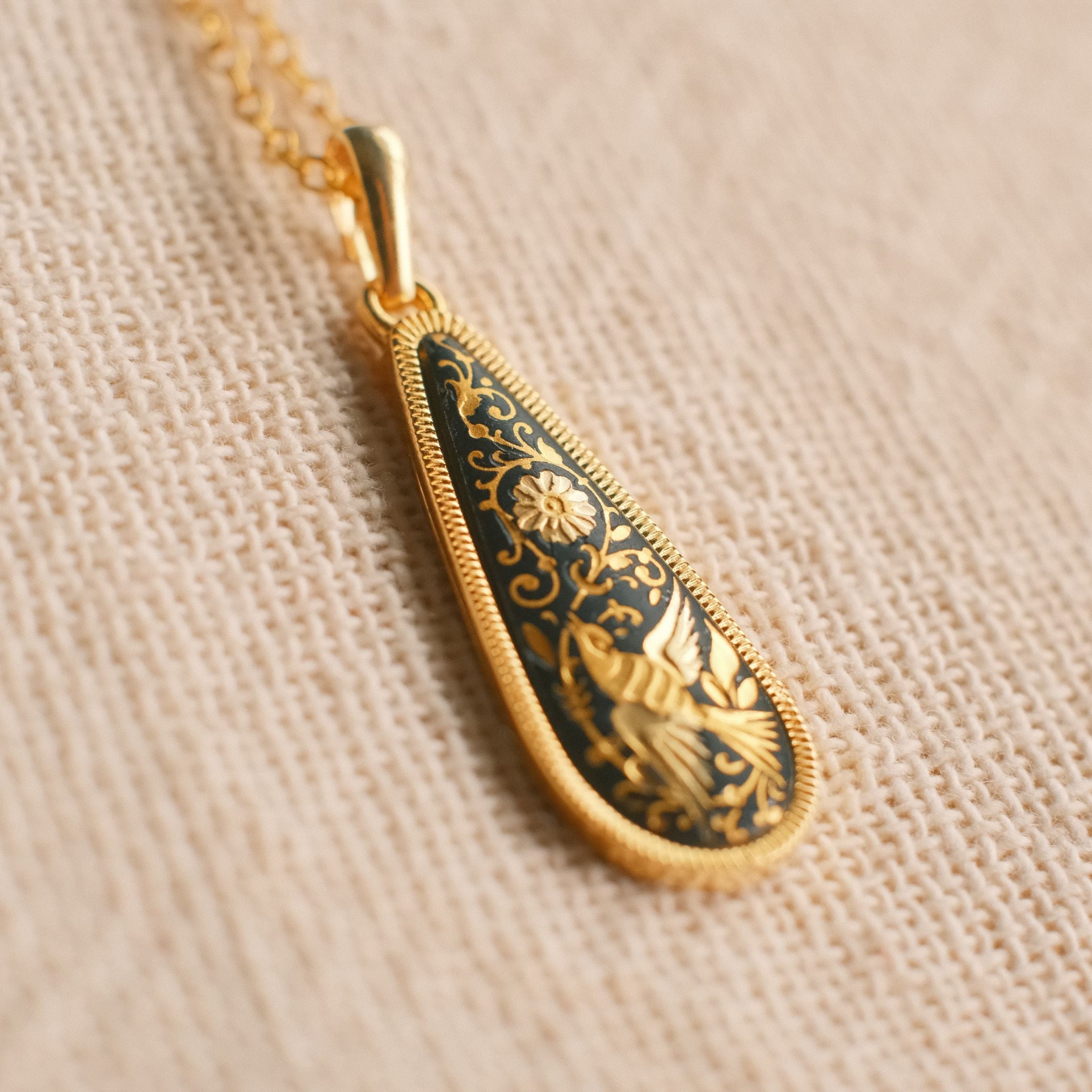 金枝玉葉のペンダント Continental Collection 3: ダマスクスペンダント 