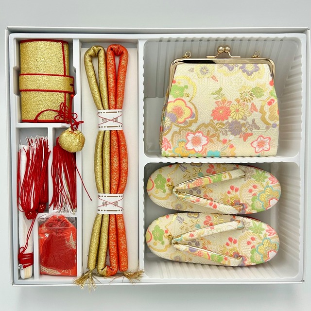 結び帯　白地　桜柄