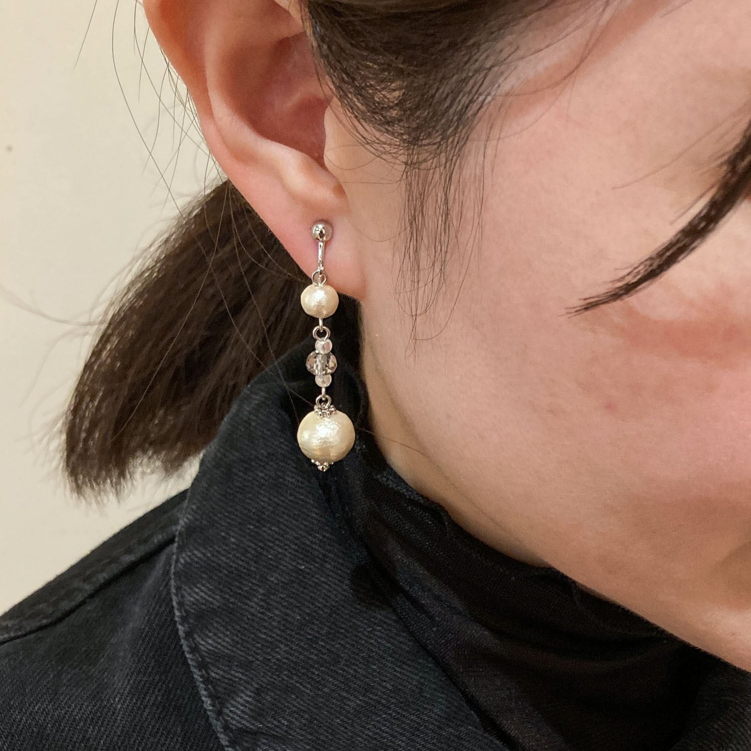 コットンパールとビーズのシルバーシンプル〈ピアス/イヤリング