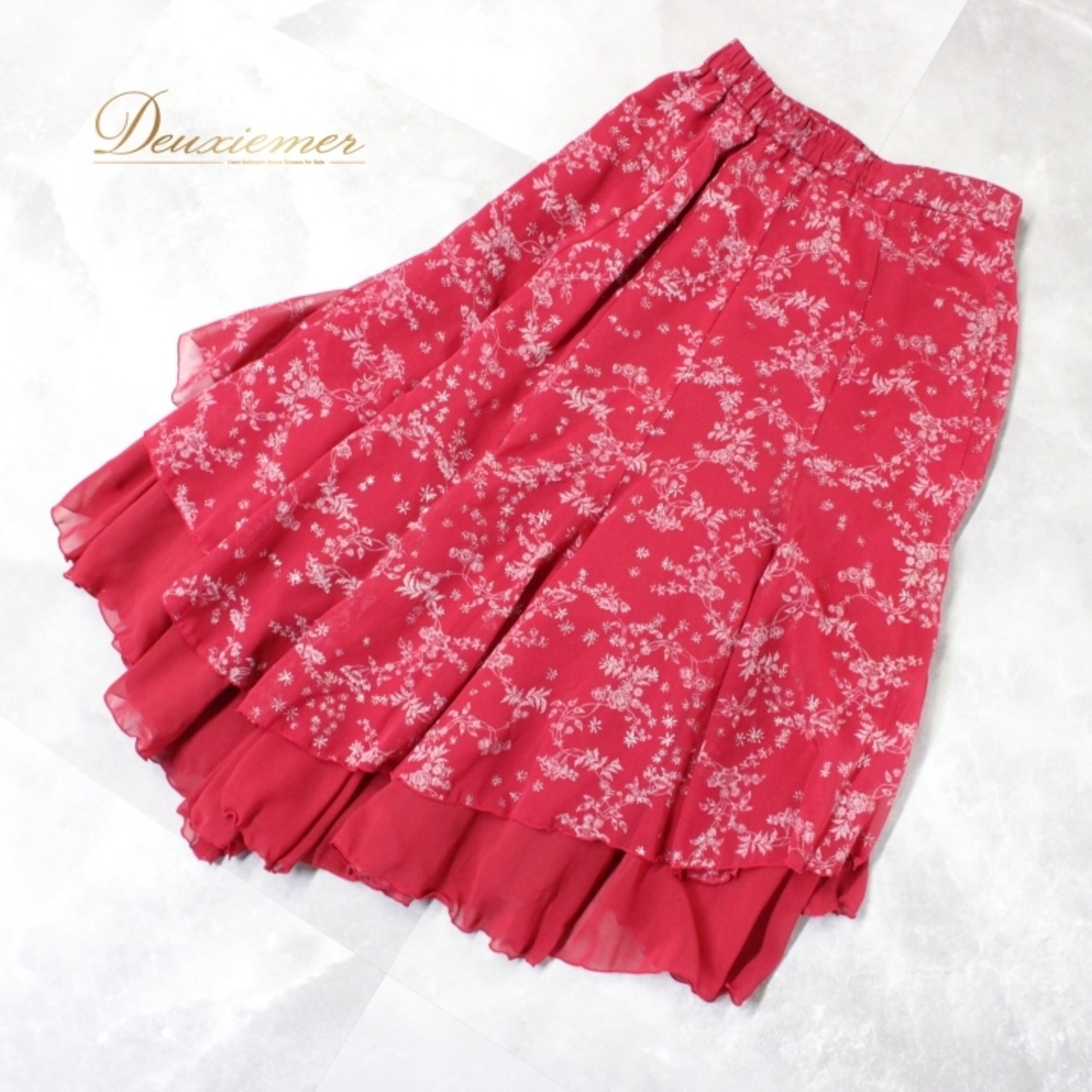 社交ダンス 衣装 スタンダード スカート レッスンウェア レディース オールシーズン U:NA ユーナ 赤 レッド系 花柄 派手 華やか 目立つ 素材 ポリエステル シンプル スタイリッシュ フェミニン コーディネート 踊りやすい イベント おしゃれ カジュアル フェスティバル ダンスレッスン サイズM 女性用 春夏秋冬 休日用 プレゼント