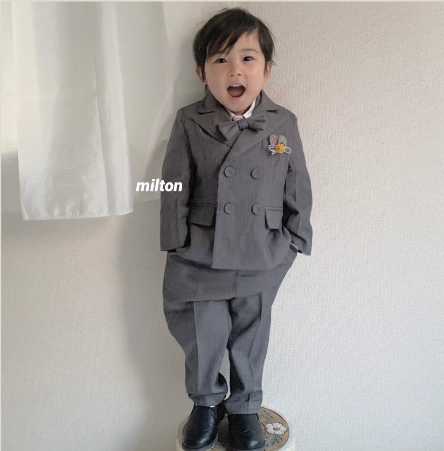 グレーストライプジャケットスーツ】120 cm 男の子 スーツ ベビー