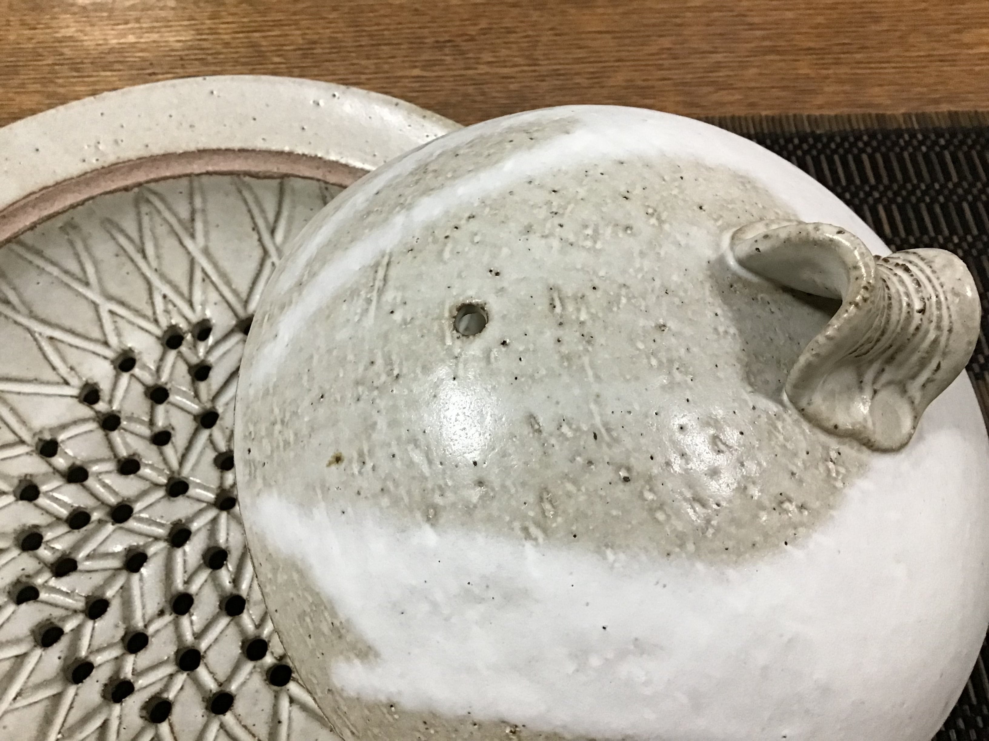矢筈窯　陶器　新品未使用 ラジウム釉蒸し器（敷皿付き） | 矢筈窯 yahazugama