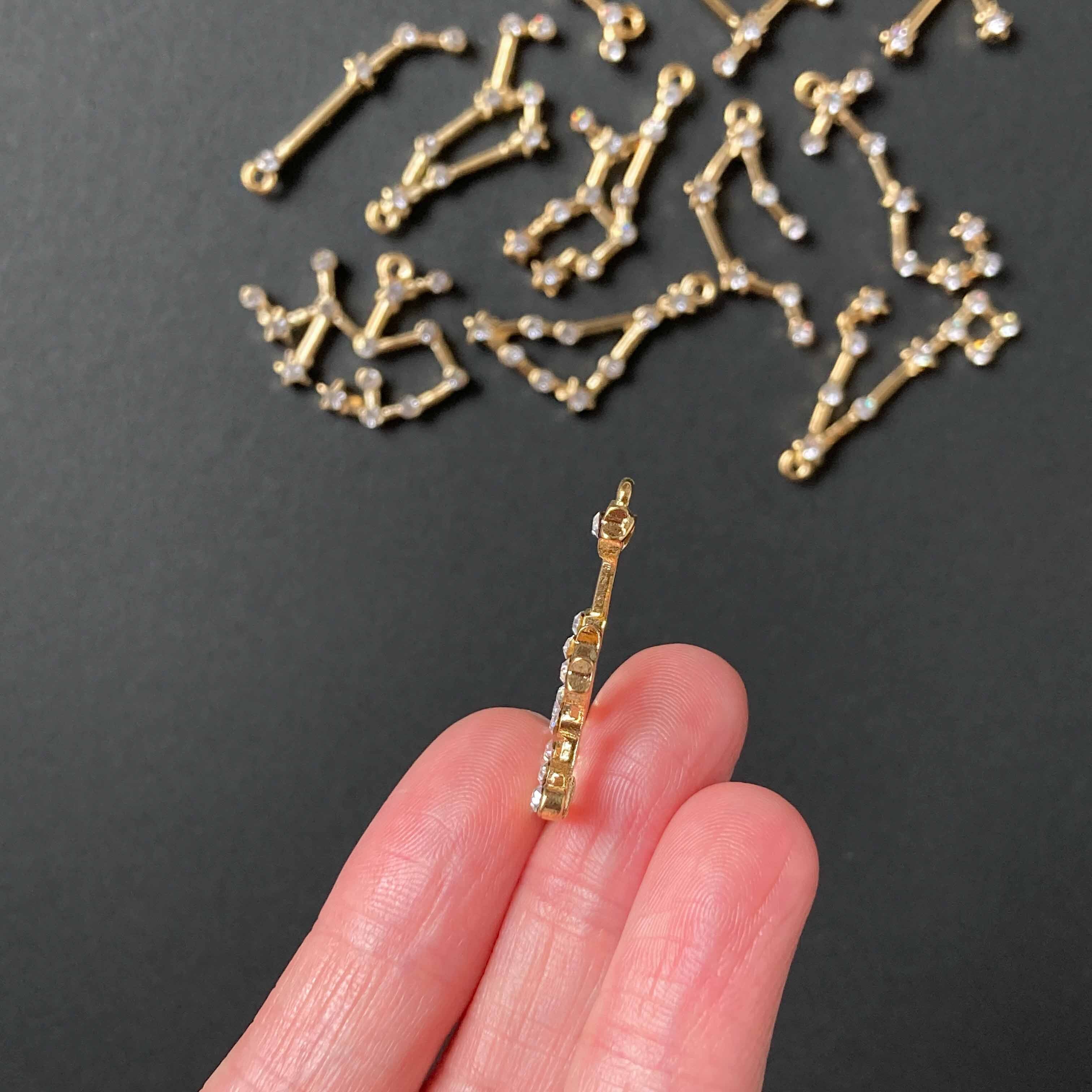 12星座のビジュー付きメタルチャーム | Dua-アクセサリーパーツショップ