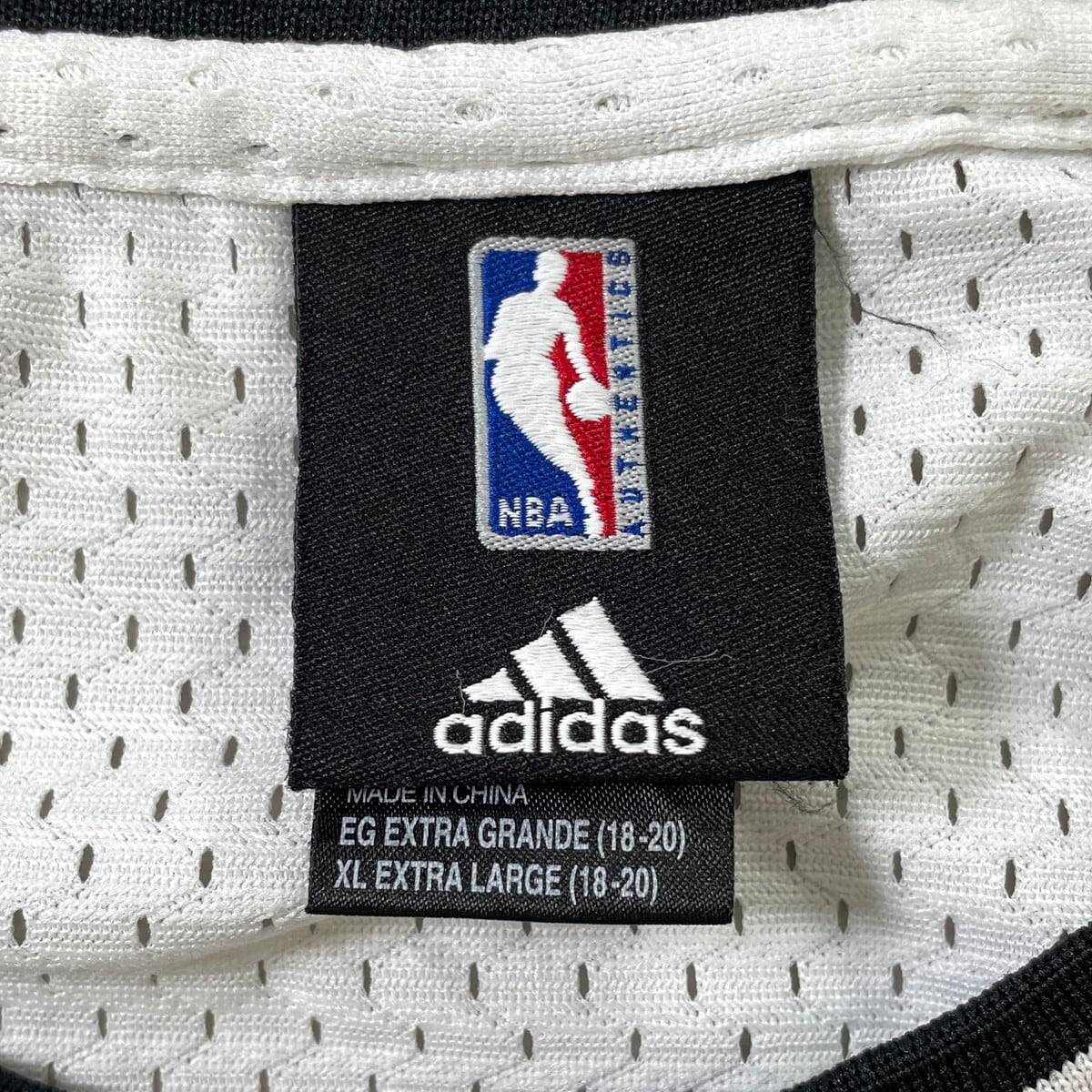 adidas NBA SAN ANTONIO SPURS ゲームシャツ メンズL 古着 サン