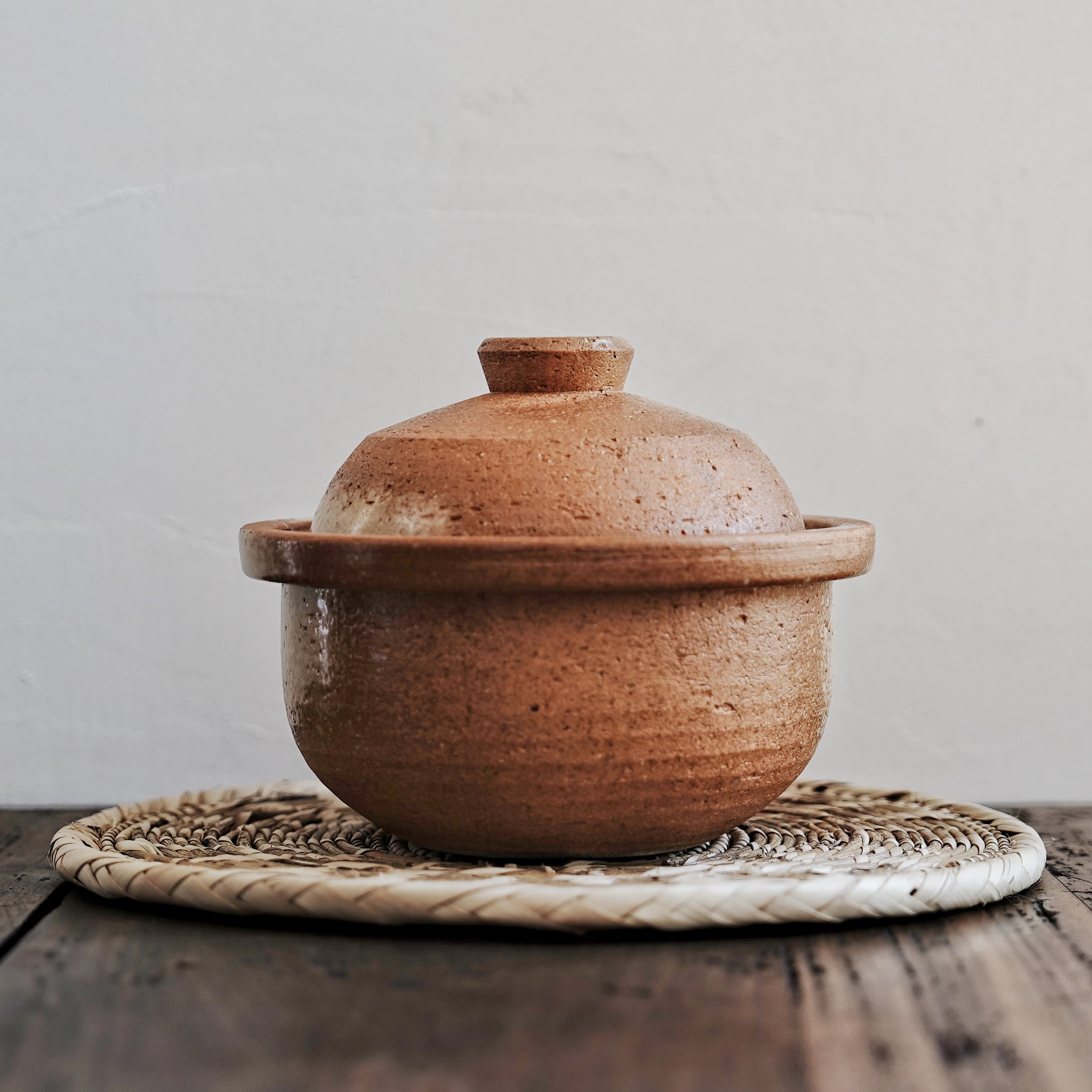 【新品未使用】ごはん土釜 蓋付き 炊飯器 信楽焼 アラジン 彩煌窯 信楽米炊き釜（1〜2合）／Homeland | Sweet Things