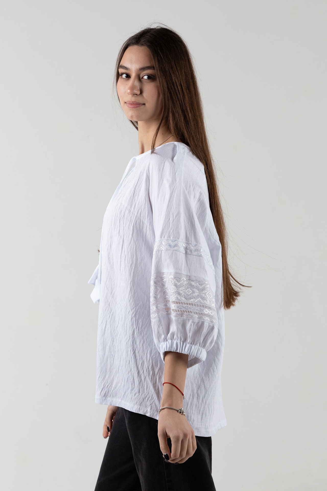 ウクライナ刺繍ヴィシヴァンカ　手刺繍　レディース・フリーサイズ - 4