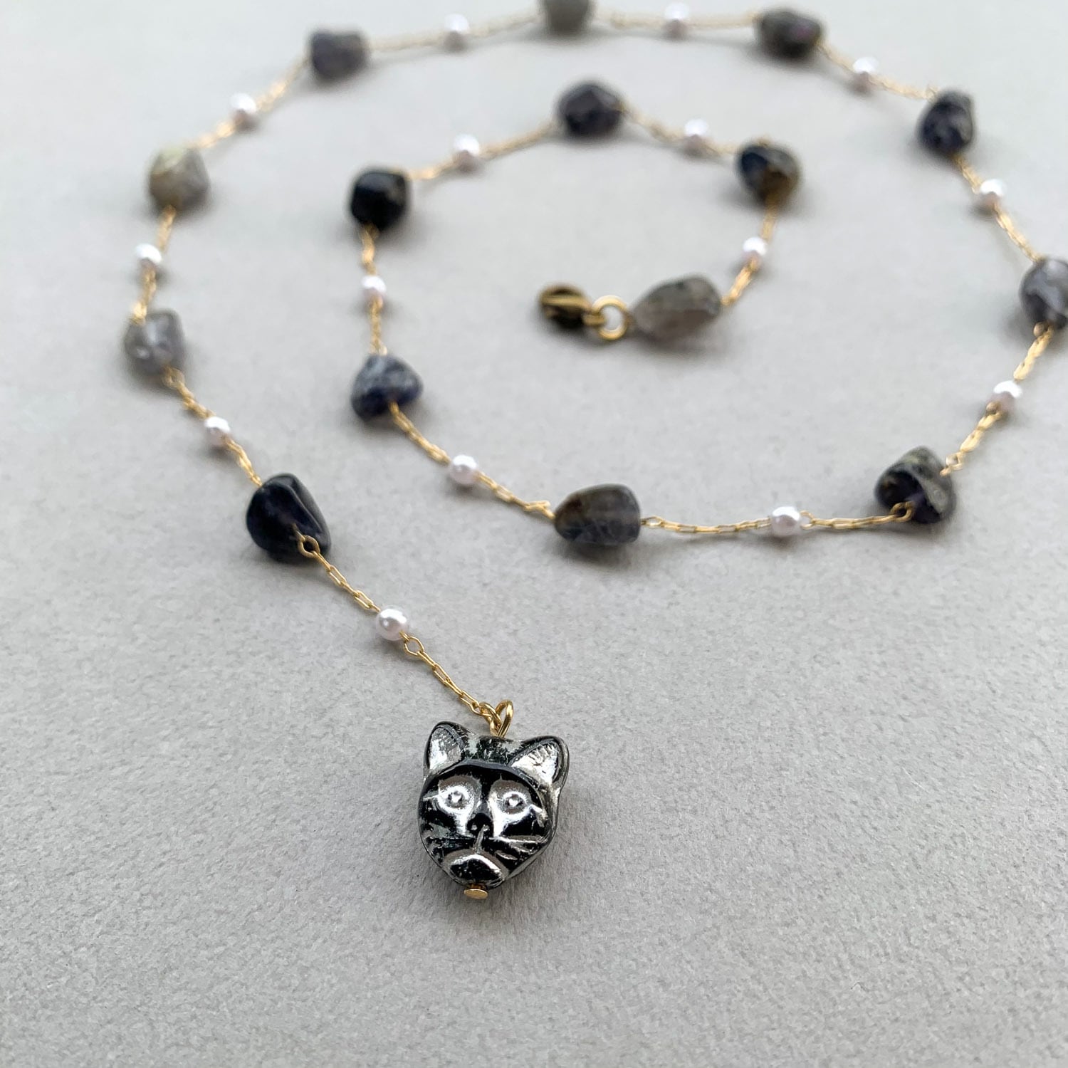 天然石チェーンと猫ビーズのネックレス | Dua-アクセサリーパーツショップ