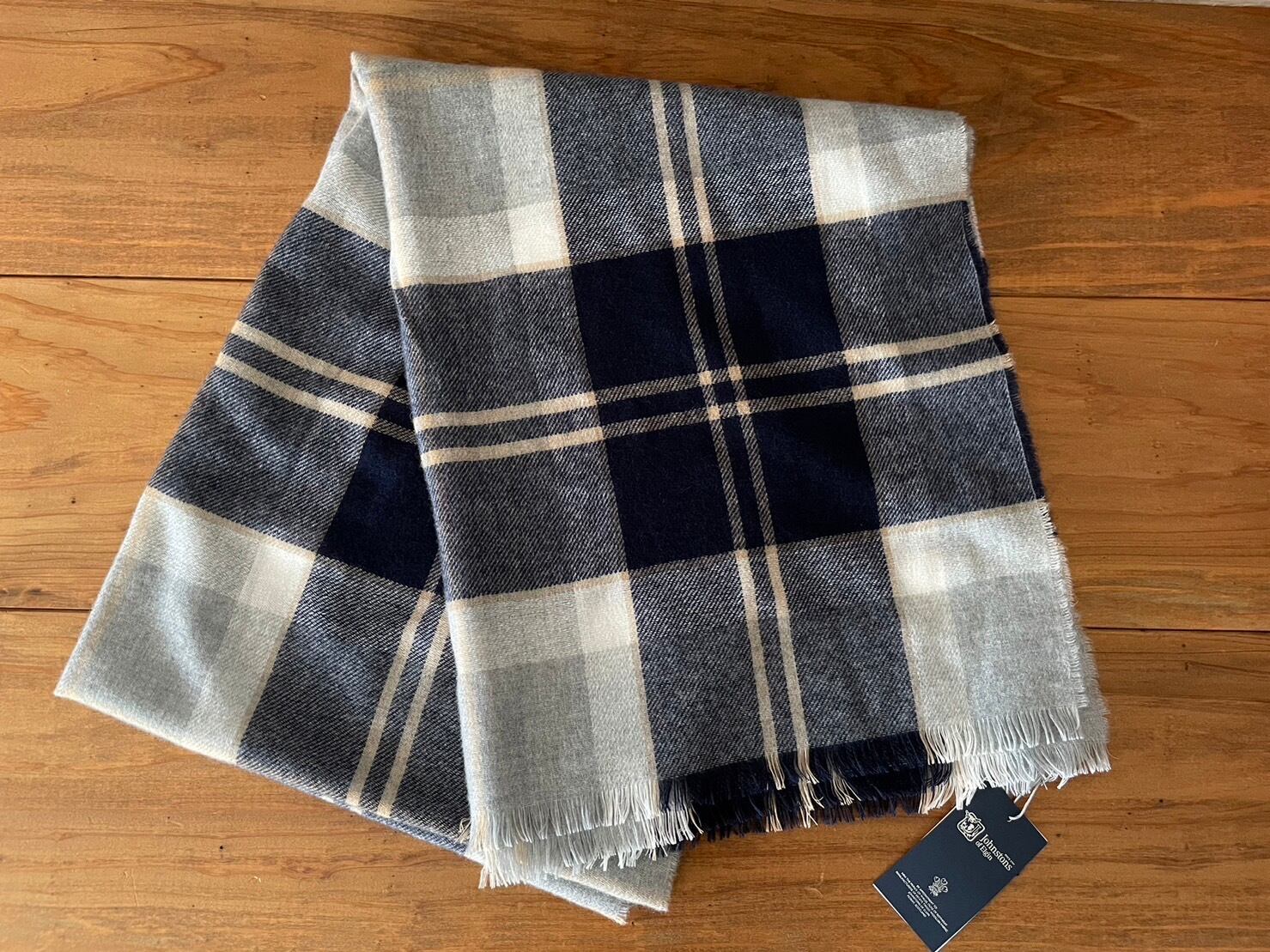 JOHNSTONS CASHMERE LIGHT WEIGNT STOLES ジョンストンズライト