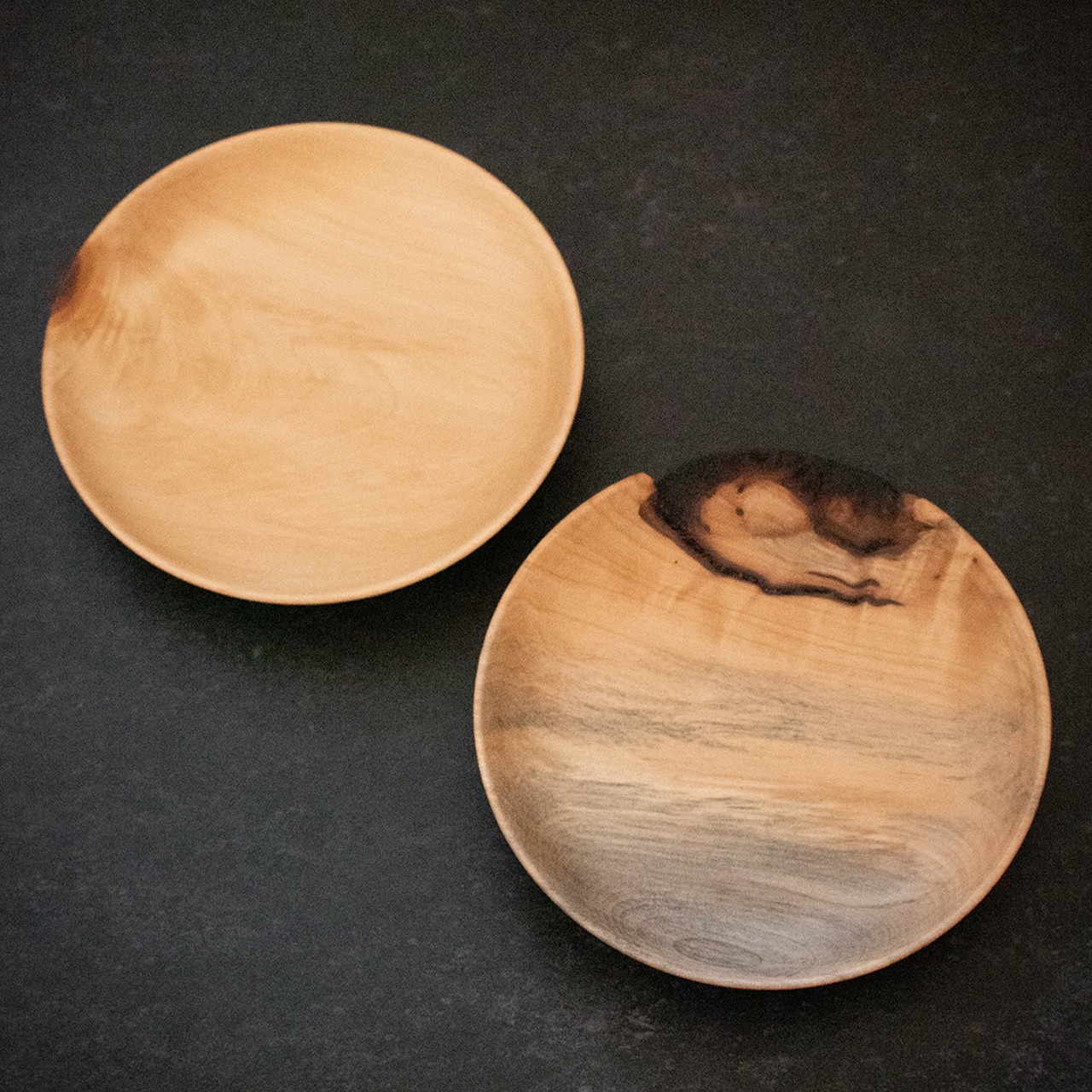 日常の取り皿｜二色が響き合う表情｜トチ