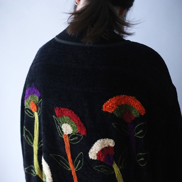 "刺繍×花" loop button design over silhouette velours no-collar jacket