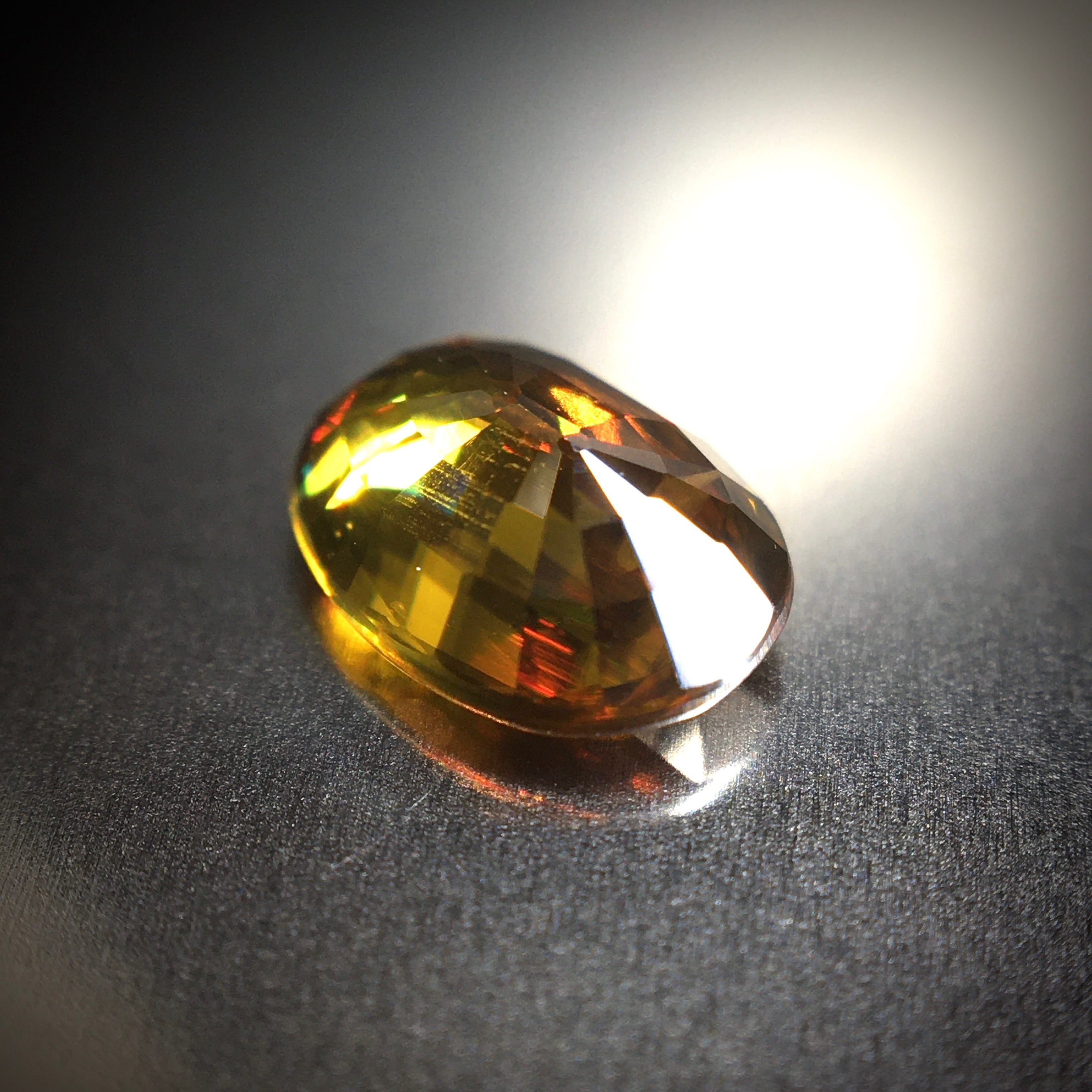 贅沢なファイアの煌めき 1ct UP 天然 スフェーン ルース | Frederick’s Gems&Jewelry powered by BASE