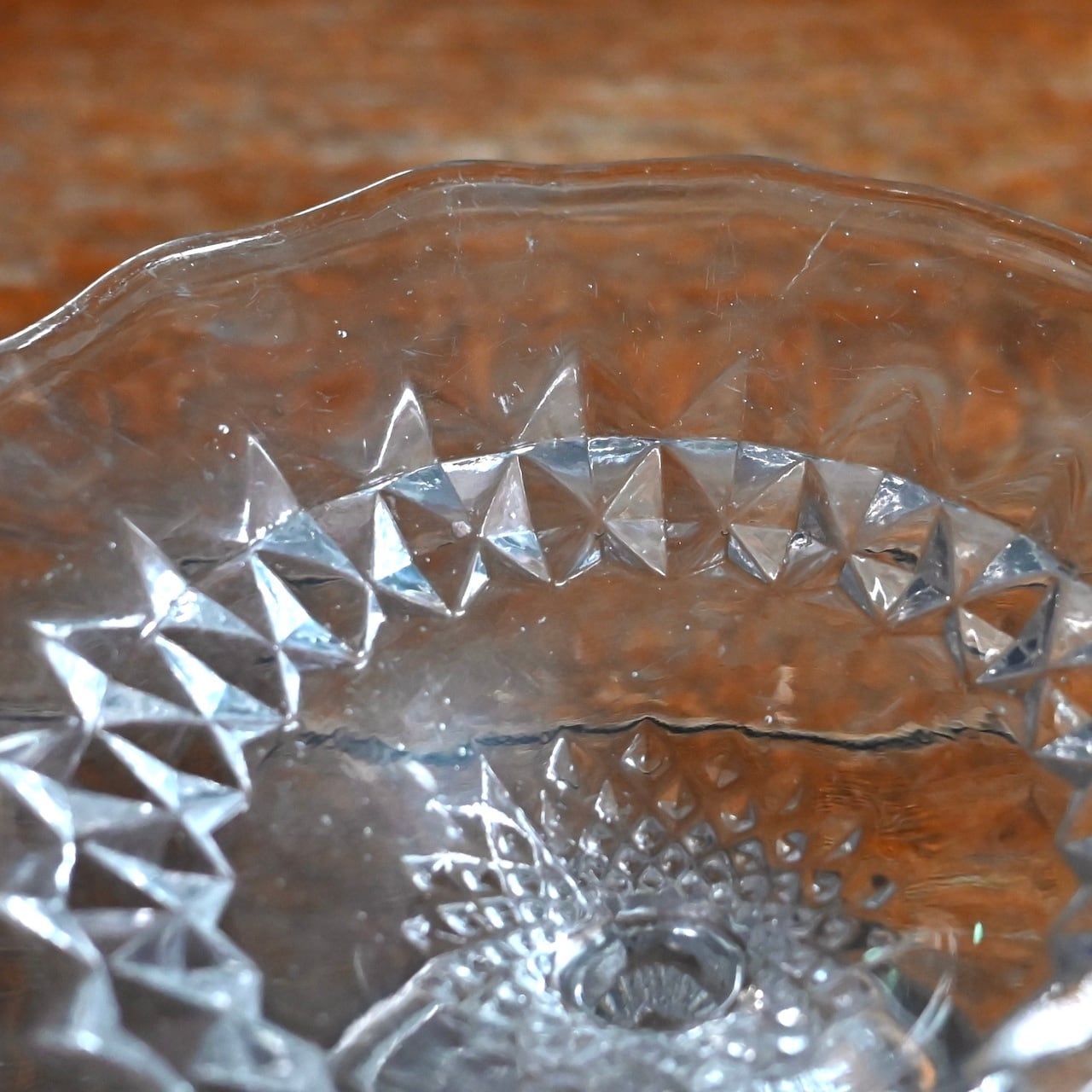 Compote / コンポート〈ケーキスタンド・食器・プレスガラス・店舗什器